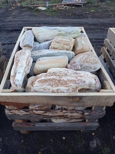 Златолит жёлтый, жёлто-зелёный глыбки и валуны для ланшафтного дизайна купить в Ульяновской области