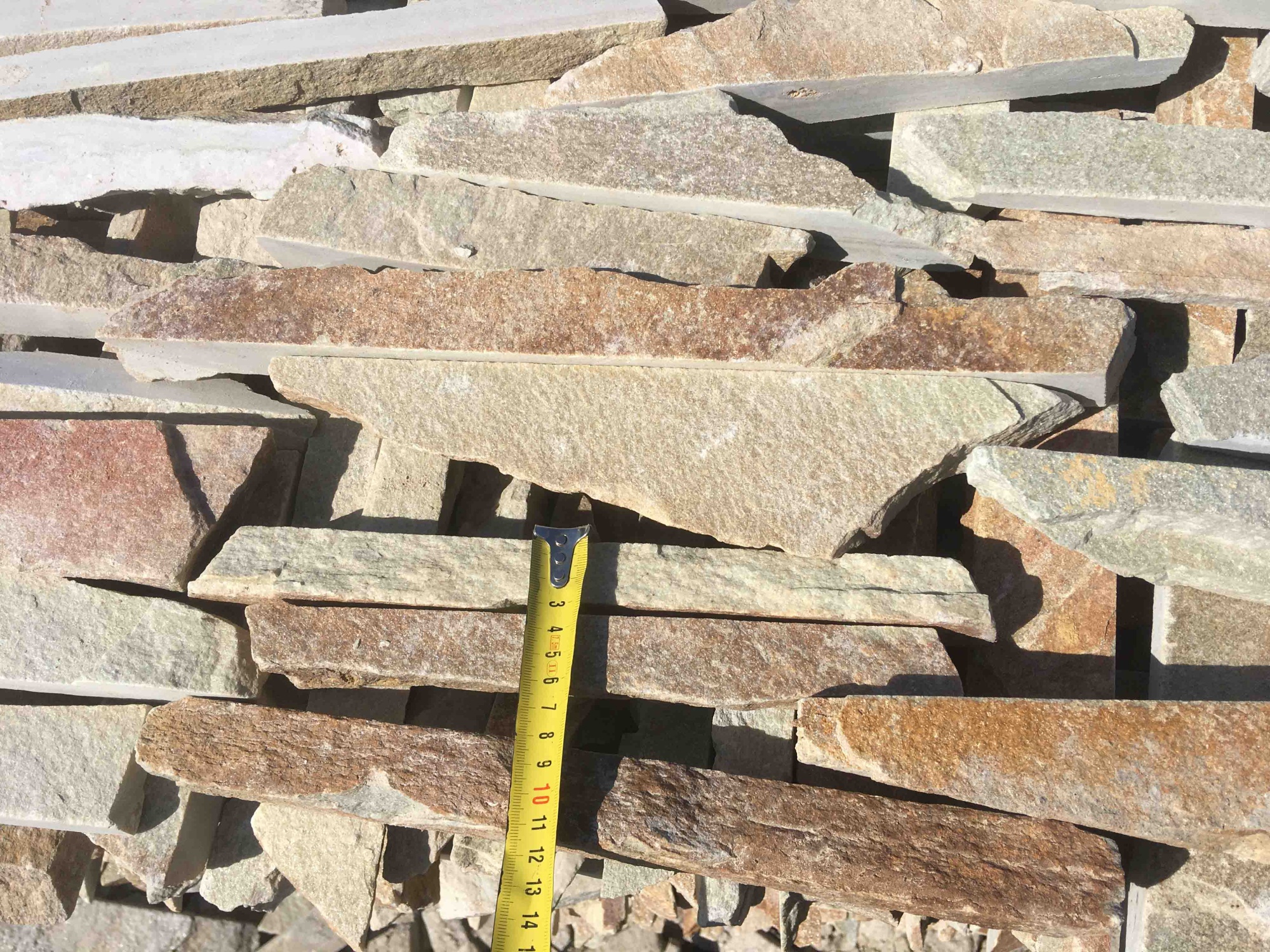 Горбушка златолит золотистый для облицовки купить в Ульяновской области