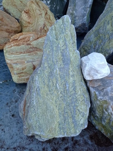 Златолит жёлтый, жёлто-зелёный глыбки и валуны для ланшафтного дизайна купить в Ульяновской области