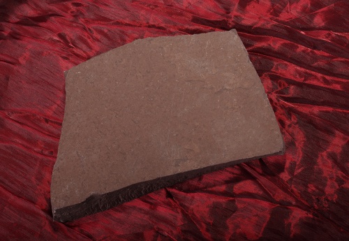 Плитняк лемезит бордовый для цоколя 1,5-2 см купить в Ульяновской области