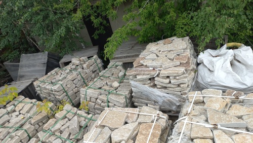 Гранитный плитняк галтованный для мощения купить в Ульяновской области