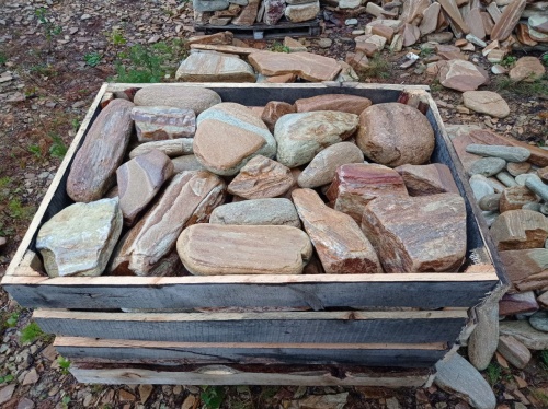 Златолит жёлтый, жёлто-зелёный глыбки и валуны для ланшафтного дизайна купить в Ульяновской области