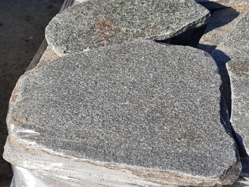 Златолит серебристый галтованный для лестниц купить в Ульяновской области