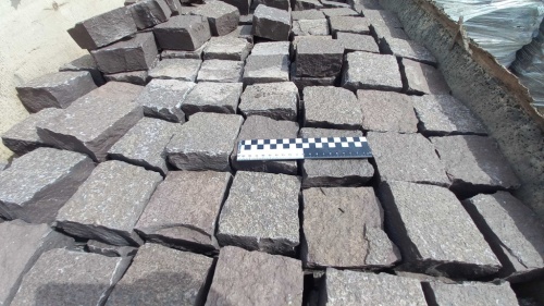 Лемезит колотая брусчатка 10 * 10 см. для парковки купить в Ульяновской области